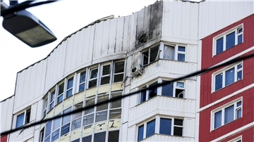 Ein Wohnhaus, das Berichten zufolge durch eine ukrainische Drohne beschädigt wurde.