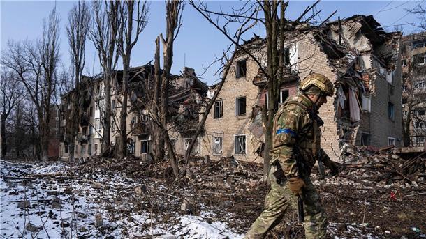 Krieg gegen die Ukraine: So ist die Lage Ein zerstörtes Wohnhaus in Awdijiwka (Region Donezk).