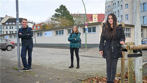Eindrücke direkt von den Betroffenen: Luca Lennox Püchel, Rieke Klemm und Rojin Karakaya (von links) berichten aus ihrem Corona-Schulalltag.
