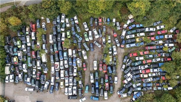 Studie: Abwrackprämie für Verbrenner billiger als E-Fuels Eine Abwrackprämie kann einer neuen Studie zufolge zur Erreichung der Klimaziele beitragen. (Symbolbild)
