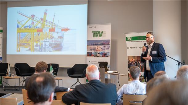 MSC-Chef Florian Brandt von MSC-Gate beim Vortrag