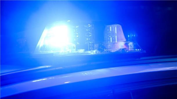 Deutsche stirbt bei Klettersturz in der Schweiz Eine Frau starb, zwei Menschen wurden verletzt. (Symbolbild)