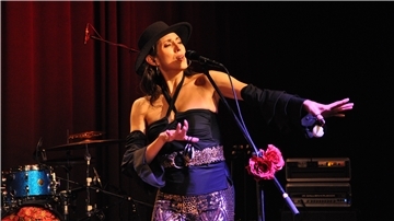 Eine Lady mit großer Stimme und Charisma: Die Texanerin Patricia Vonne.