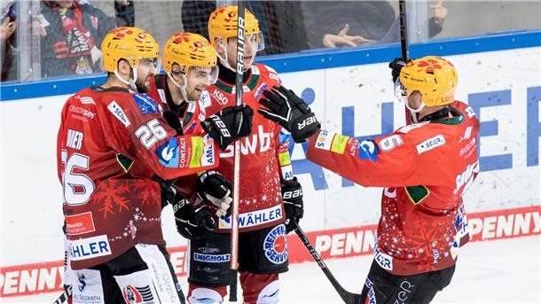 Eine rote Jubeltraube: Erst feierten die Pinguins einen Sieg im Topspiel, im Nachgang noch die Tabellenführung.