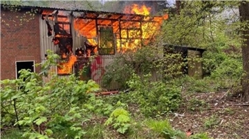 Eine Scheune in Wiepenkathen im Landkreis Stade war am Montagnachmittag in Vollbrand geraten.