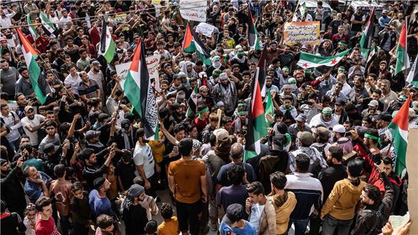 Eine Solidaritätsdemonstration für die Palästinenser in Atme (Syrien).