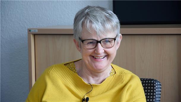 Eine sympathische Redakteurin geht von Bord. Ellen Reim im Abschiedsvideo.