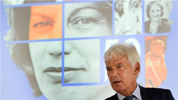 Eine unkonventionelle, starke Frau hat die Deutsche Krebshilfe 1974 gegründet. Als Frau des Bundespräsidenten nutzte Mildred Scheel diese Bühnen. Die durch Spenden finanzierte Organisation gibt jährlich Millionen Euro für Forschung, Unterstützung von Kranken und Informationen aus.