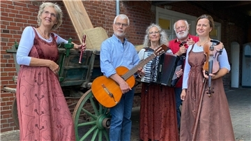 Einen musikalischen Nachmittag bei Waffeln und Punsch bietet das Nationalpark-Haus am dritten Adventssonntag mit der Gruppe Seewind an.