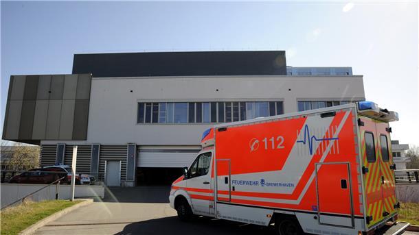 Einfahrt der Zentralen Notaufnahme des Klinikums. Nicht alle Schwerstverletzten dürfen in dem Krankenhaus längere Zeit behandelt werden.