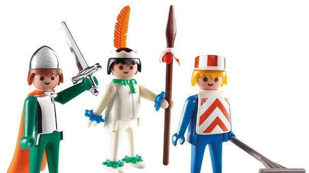 50 Jahre Playmobil - Vom Kinderzimmer zum Sammlerstück Einige der ersten Figuren, die von Playmobil hergestellt wurden.
