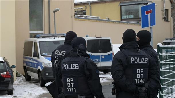 Durchsuchungen in Reichsbürgerszene Einsatz in Wittenberg (Sachsen-Anhalt).