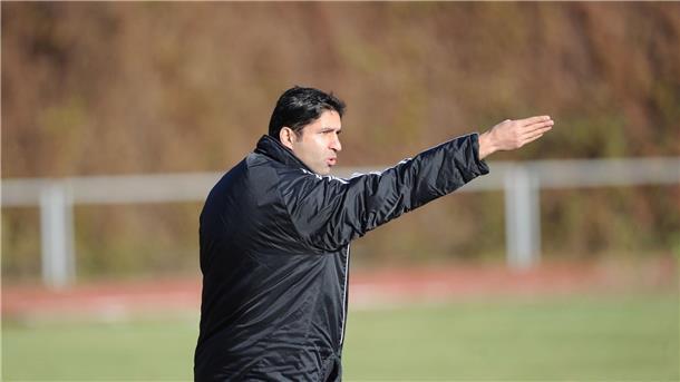 Einst Bundesliga-Profi, jetzt Cheftrainer in seiner Heimat: Vahid Hashemian.