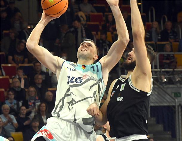 Basketballspieler in Aktion