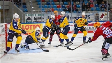 Eishockey swb-Energy-Cup der Fischtown Pinguins gegen Esbjerg.