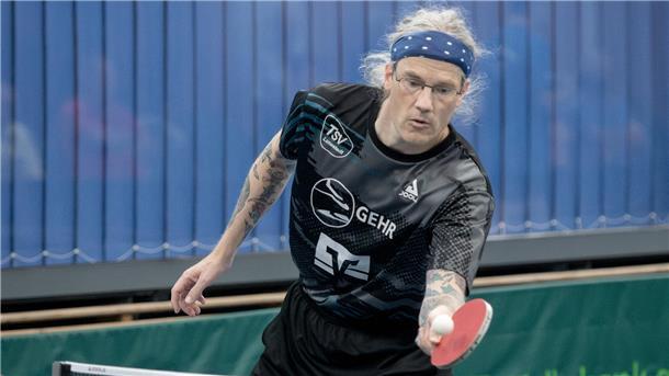 Elger Neumann und der TSV Lunestedt haben die Chance auf den Wiederaufstieg in die Regionalliga.