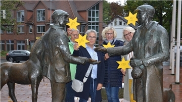 Elisabeth Pape, Anette Moschner, Andrea Sauerland und Anne Quellen (von rechts) bitten ihre Mitbürger um Unterstützung.