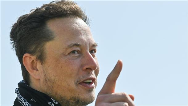 Elon Musk Musk hat Ende Oktober Twitter für rund 44 Milliarden Dollar gekauft.