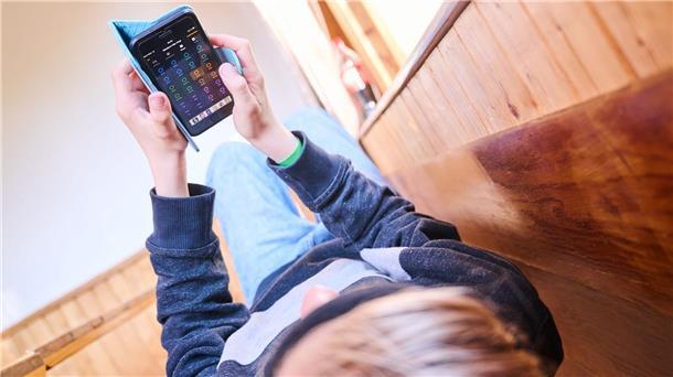 Eltern lassen ihren Kindern beim Internet selten freie Hand Eltern lassen ihre Kinder nicht gern mit dem Internet allein. (Symbolbild)
