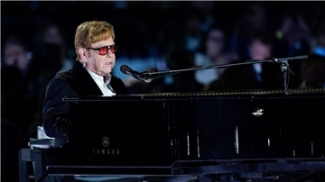 Elton John ist an einem ganz besonderen Ort aufgetreten.