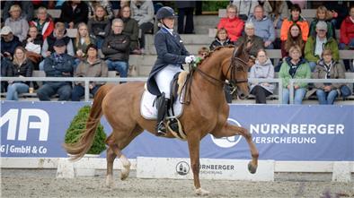 Emma Kanerva und Bond Girl qualifizierten sich bei den Elmloher Reitertagen für das Finale des Nürnberger Burg-Pokals und wurden am Ende starke Sechste. Zudem gab es den Stilpreis.