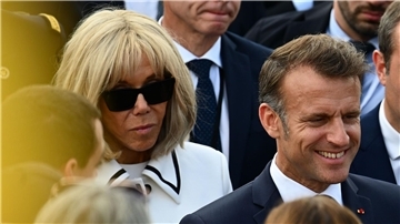 Emmanuel und Brigitte Macron klagen in den USA gegen die rechte Influencerin Candace Owens. (Archivbild)