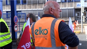 Mitarbeiter von Elko beim Warnstreik