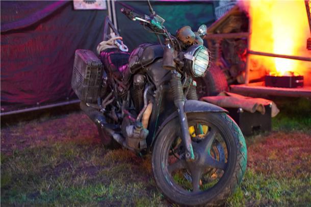 Endzeit-Motorrad von Megabosch.