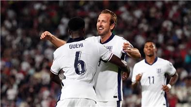 England-Nationalspieler Marc Guehi und Harry Kane: Spielen die beiden bald auch bei den Bayern zusammen?