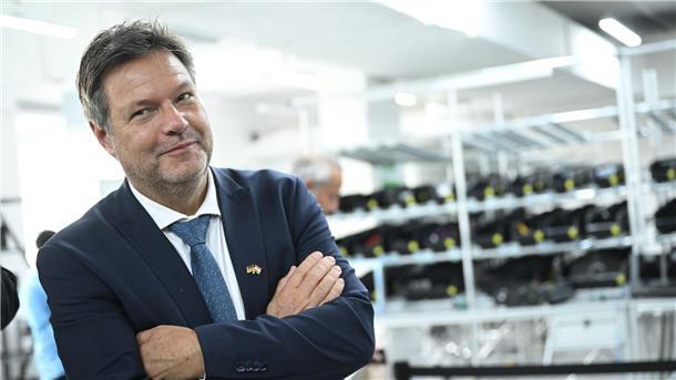Er schlägt vor, bis 2030 für energieintensive Unternehmen den Strompreis auf 6 Cent pro Kilowattstunde zu deckeln: Robert Habeck.