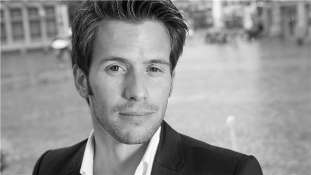 Er spielte an der Seite von Stars wie Cate Blanchett, George Clooney und Tom Cruise: Christian Oliver.