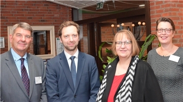 Jost Richter, Sebastian Groß, Dörthe Grafe und Christiane Geerken-Thomas bei der Herbsttagung des Evangelisch-Lutherischen Kirchenkreises Wesermarsch.