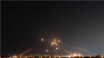 Erneut meldet Israels Militär Raketen- und Drohnenangriffe aus dem Iran. 