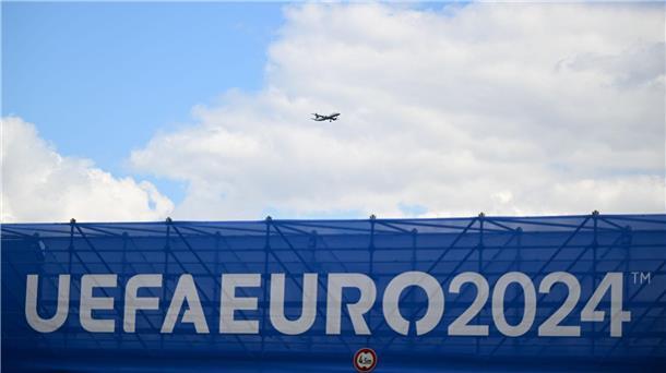 Nächster Kurzflug-Aufreger: Spanien fliegt für 190 Kilometer Erneut sorgt ein Kurzflug während der EM für Schlagzeilen.