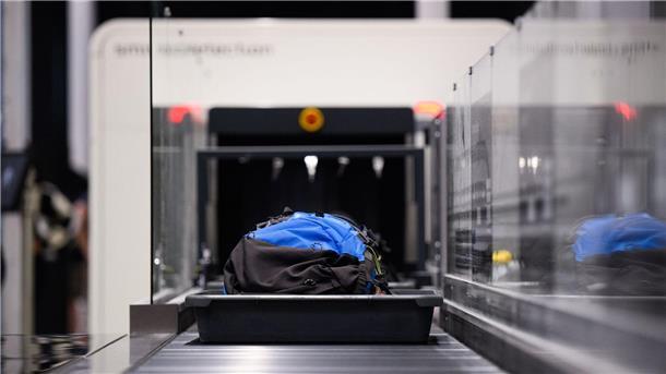 Erneut werden die Flüssigkeitsregeln fürs Handgepäck verschärft. 