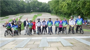 Eröffnung der sanierten BMX-Bahn im Speckenbütteler Park.