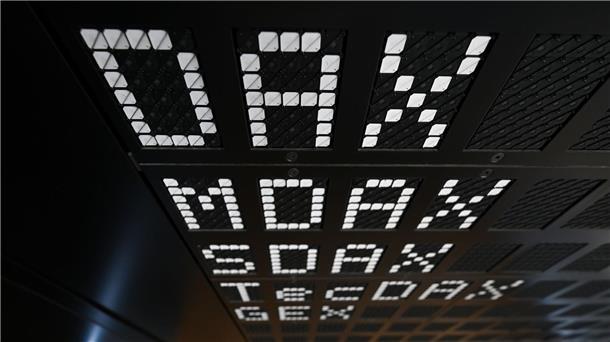 Dax übertrifft erstmals 24.000 Punkte Erst am 3. März war der Dax über 23.000 Zähler gestiegen, nun wird die nächste Tausender-Marke überschritten.