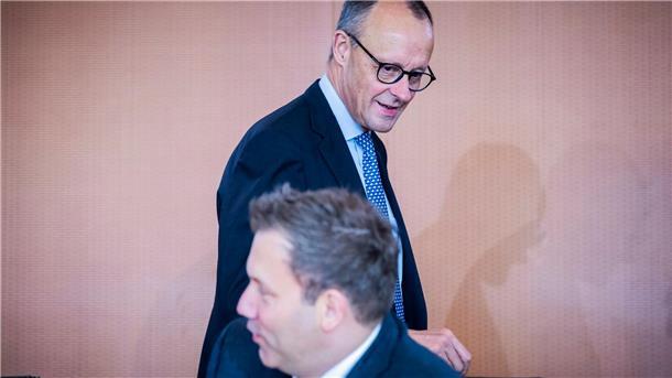 Merz reagiert auf Kritik an „Stadtbild“-Äußerung Erst schaltete sich Klingbeil in Debatte ein, dann erklärte sich Merz.