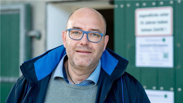 Erstmals ist legal geerntetes Cannabis vom Cannabis Social Club mit dem Vorsitzenden Daniel Keune ausgegeben worden.