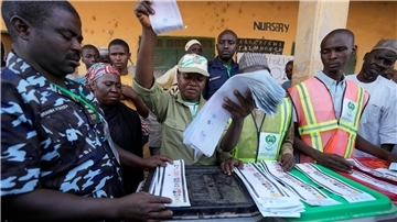 Erstmals seit Nigerias Rückkehr zur Demokratie 1999 hat neben den Kandidaten der zwei vorherrschenden Parteien auch ein Dritter gute Chancen.