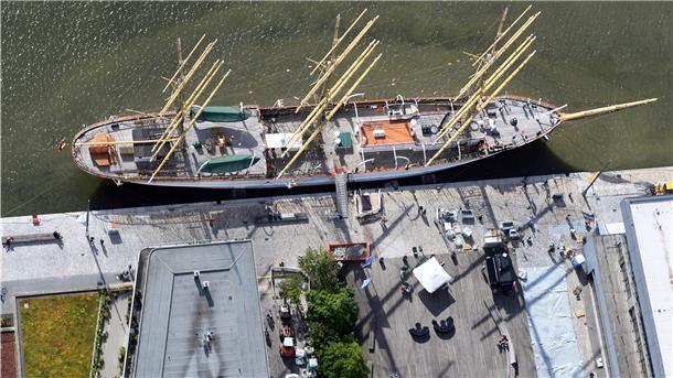 Der Liegeplatz der Schulschiff Deutschland