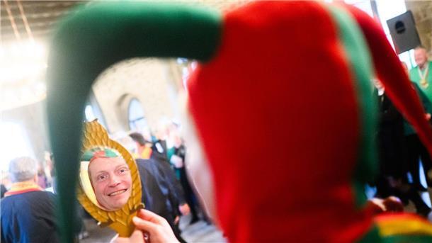 Prinzenproklamation: Karnevalssaison ist eingeläutet Es ist wieder Narrenzeit - auch in den Karnevalshochburgen des Nordens.