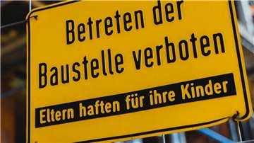 Es ist Zeit für mehr Baustellen-Schilder in der Wesermarsch, findet die IG BAU.