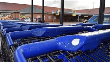 Es kann losgehen: Der Edeka-Markt von Tobias Holling in Langen kann umbegebaut werden. Baubeginn ist im Januar 2021.