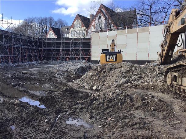 Der Bunker ist weg: Bremerhavener Kriegsrelikt macht neuen Miethäusern Platz An dieser Stelle in Bremerhaven stand bis vor wenigen Tagen noch ein Hochbunker Baujahr 1942. Binnen vier Wochen wurde der Trumm aus Stahlbeton abgerissen, um Platz für Neubauten zu schaffen.