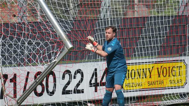 Fußball-Torhüter Keeper Kevin Blum im Tornetz