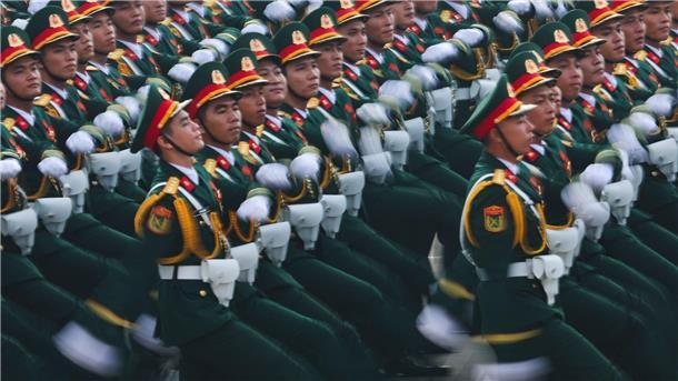 Vietnam inszeniert prächtige Parade zum 80. Nationalfeiertag Etwa 16.000 Soldatinnen und Soldaten nahmen teil.