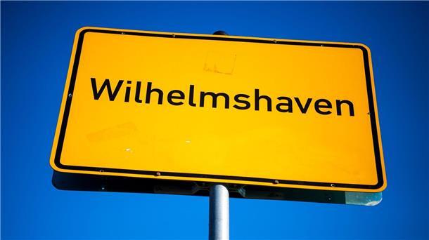 Etwa Wilhelmshaven bekommt eine Millionenhilfe vom Land. (Archivbild)