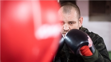 Eugen Buchmüller feiert am 14. Januar sein Kampf-Comeback nach halbjähriger Pause. 