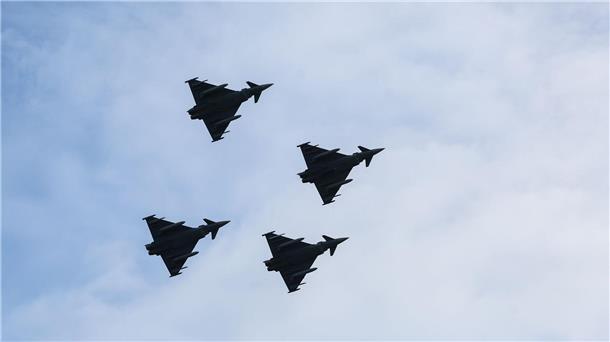 Luftwaffe und Royal Air Force auf gemeinsamer Nato-Mission Eurofighter der deutschen Luftwaffe.